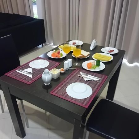 Hotel Blue Bird Negombo Eksteriør bilde